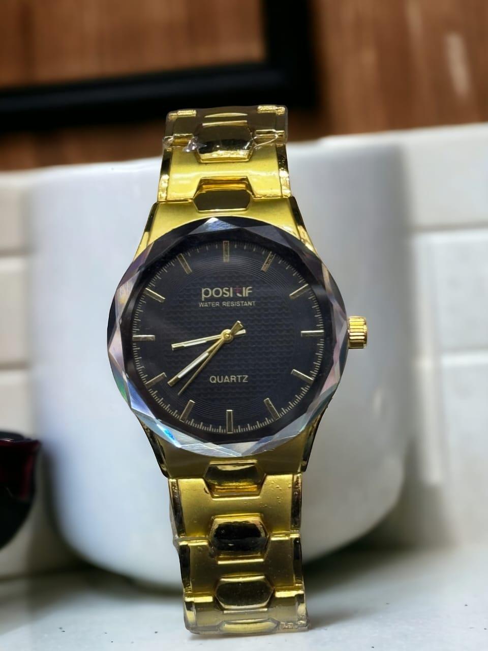 Men's Stylish Golden& Black Dial Watch