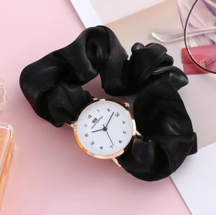 Women's Quartz Water Resistant Analogue Watch